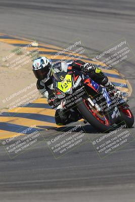 media/Oct-08-2023-CVMA (Sun) [[dbfe88ae3c]]/Race 3 Amateur Supersport Middleweight/